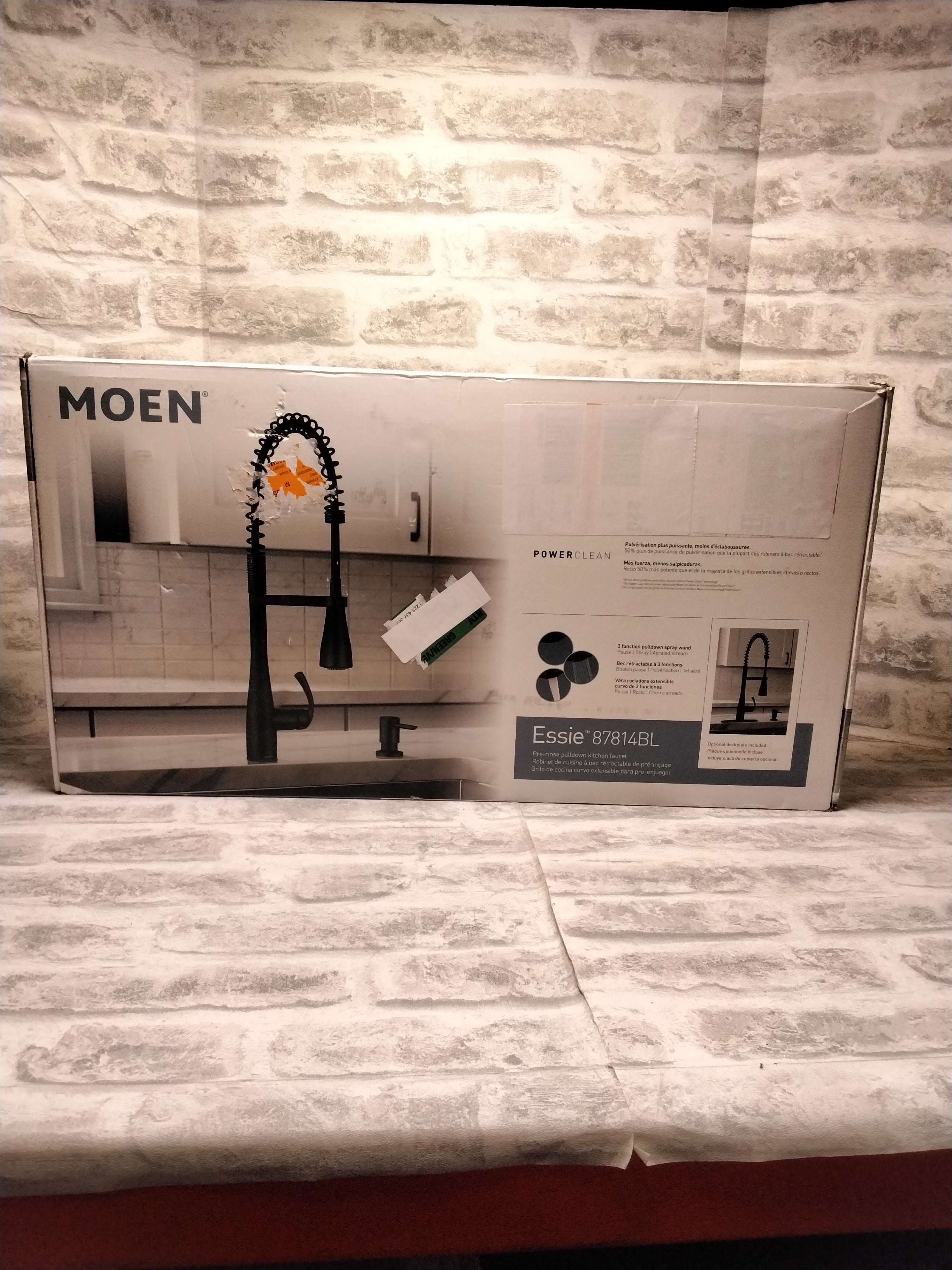 MOEN Essie Single-Handle Spring Pulldown Sprayer Kitchen Faucet, Matte Black (7625952329966)
